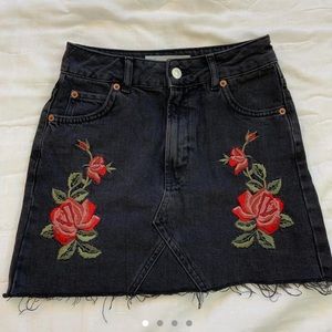Top shop embroidered rose black denim skirt